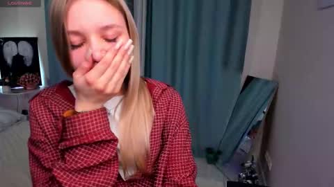 Stacy  online show from March 7, 7:32 pm