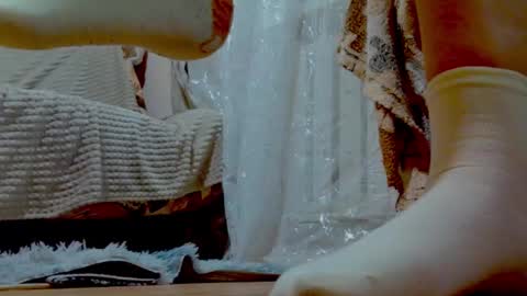 lily_ember online show from January 6, 8:01 pm