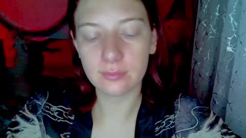 lily_ember online show from January 7, 8:34 pm