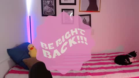 Snapshot of lily_evans_ chatting on January 24, 8:22 pm just lily online show from January 24, 8:22 pm
