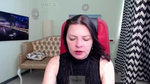 Lily online show from May 7, 5:23 am