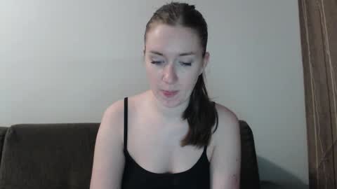 lily_love_x online show from February 26, 2:41 am
