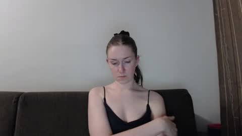 lily_love_x online show from January 9, 12:04 am