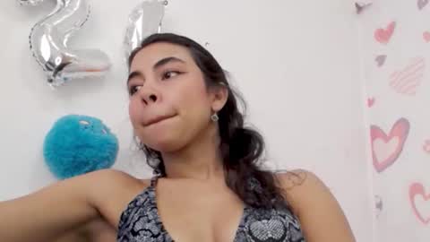 Snapshot of lily_robertss_ chatting on September 28, 3:17 pm Lily Roberts online show from September 28, 3:17 pm