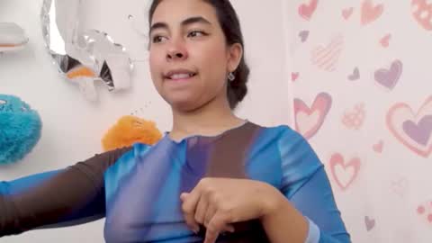 Snapshot of lily_robertss_ chatting on October 5, 3:17 pm Lily Roberts online show from October 5, 3:17 pm