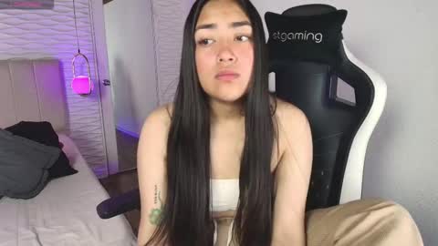 Snapshot of lily_waist chatting on October 16, 11:46 am lily_waist online show from October 16, 11:46 am