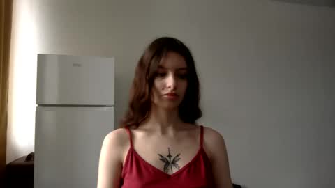 lilycandy_ online show from February 19, 10:23 am