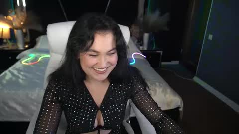 Lily online show from November 11, 2:03 pm