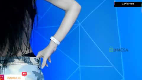Liliana louise online show from June 6, 12:17 am