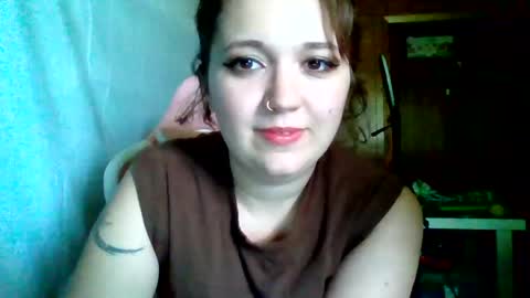 lily online show from August 5, 7:20 pm