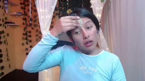 lilymoon_018 online show from May 25, 12:26 pm