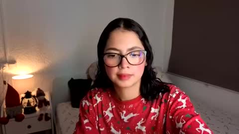 LillyPanda online show from November 30, 8:24 pm