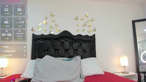 Lily Queen online show from November 28, 4:32 pm