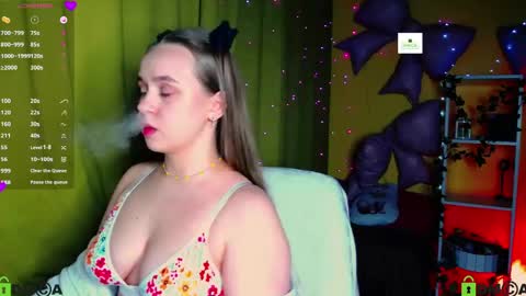 Lily online show from April 19, 6:32 pm