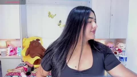 lilywhitee1 online show from April 16, 4:13 am