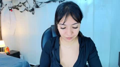  Lina Bedoya  online show from November 13, 11:53 am