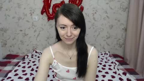 Snapshot of lina_rouge_ chatting on March 5, 8:21 am Lina Rouge online show from March 5, 8:21 am