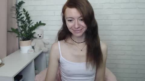Snapshot of lina_rouge_ chatting on October 2, 4:50 am Lina Rouge online show from October 2, 4:50 am