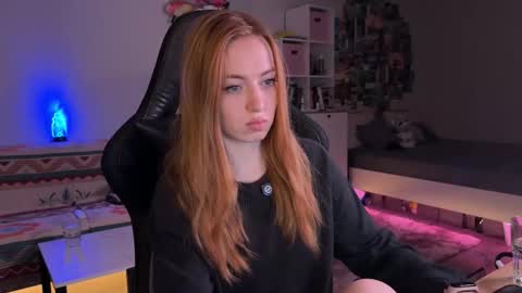 Snapshot of lina_witch chatting on October 14, 2:08 pm lina online show from October 14, 2:08 pm