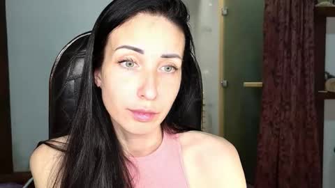 LinaLivee online show from November 12, 8:29 pm