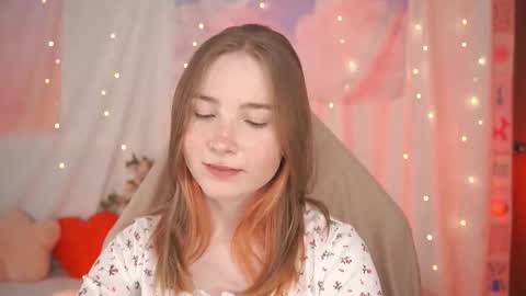 Lina online show from March 4, 4:19 am