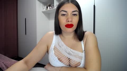 Lina Sparks online show from December 7, 4:58 pm