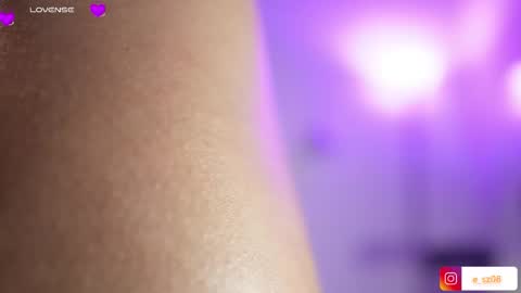 Lincy Rios  online show from January 8, 6:01 pm