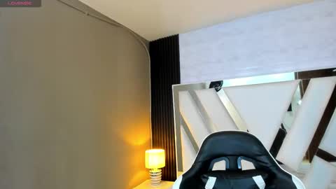  Linda  online show from February 13, 6:09 pm