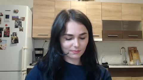 Snapshot of linda_aa chatting on October 4, 6:56 pm Linda online show from October 4, 6:56 pm
