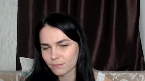 Snapshot of linda_aa chatting on February 28, 7:46 pm Linda online show from February 28, 7:46 pm
