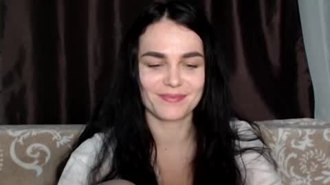 Snapshot of linda_aa chatting on March 4, 7:43 pm Linda online show from March 4, 7:43 pm