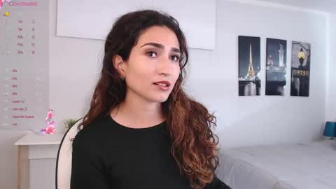 Maria Paula online show from April 13, 12:17 pm