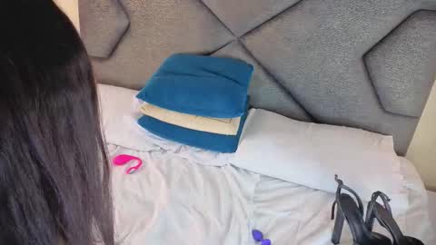 Linda Saenz online show from October 1, 1:38 pm