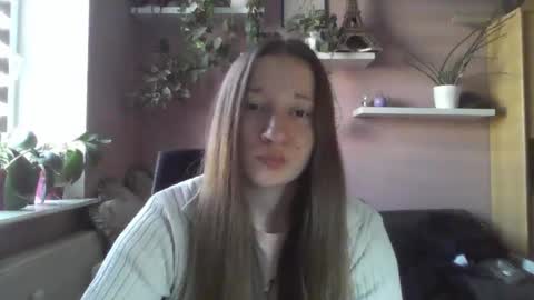 Snapshot of lindaamore chatting on October 14, 6:27 am LindaAmore online show from October 14, 6:27 am