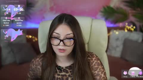 Lindsy online show from May 16, 12:48 pm