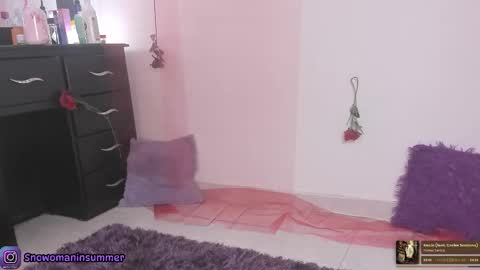 lips_sarasofia online show from February 16, 9:47 pm