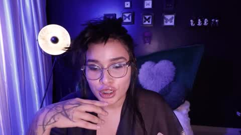 Lire online show from March 21, 8:19 am