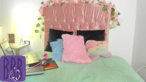 Snapshot of lisa_t08 chatting on September 26, 6:33 am Lisa Thompson online show from September 26, 6:33 am