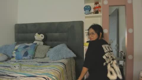 Snapshot of lisa_t08 chatting on September 30, 4:07 am Lisa Thompson online show from September 30, 4:07 am