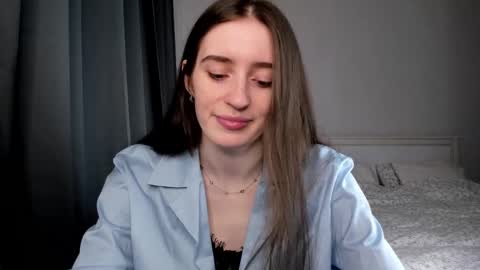 Lisa online show from February 12, 7:45 pm