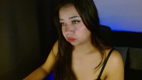  Liss  online show from November 23, 8:05 am