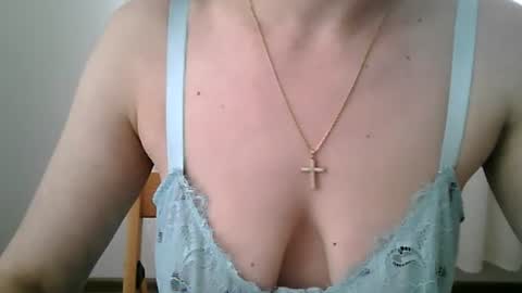 Snapshot of lissa_olsson chatting on January 24, 11:15 am Lissa online show from January 24, 11:15 am