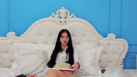 LissaAllison online show from March 5, 4:46 am