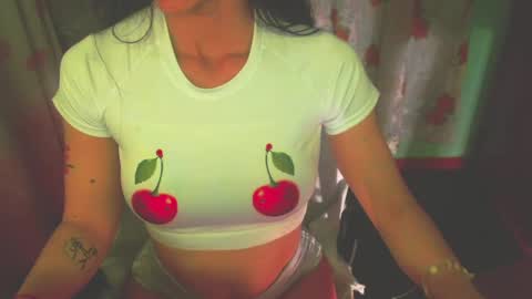 Snapshot of lisstaylor chatting on February 23, 10:48 pm Liss online show from February 23, 10:48 pm