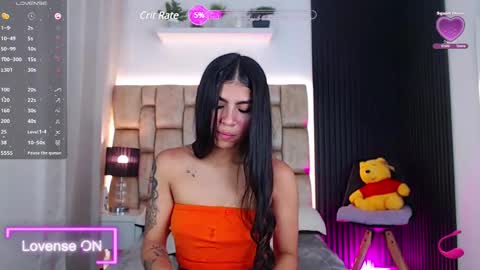 Snapshot of little__sophie18 chatting on February 26, 7:19 pm Sophie ---- connected from 1400 to 2100 Colombia time online show from February 26, 7:19 pm