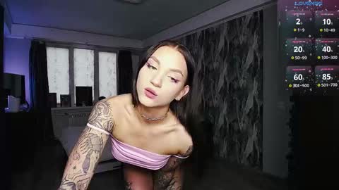 Birdy online show from February 18, 2:38 pm