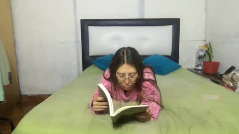 Diablita online show from September 23, 12:03 pm