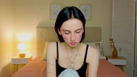 little_mollee online show from October 3, 2:00 pm