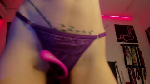 Little Nauughty2 online show from September 16, 2:25 pm