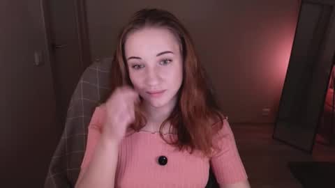 Snapshot of little_pretty_woman chatting on October 7, 6:45 pm little_pretty_woman online show from October 7, 6:45 pm